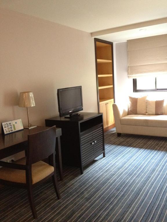 Gardengrove Suites Bangkok Rom bilde