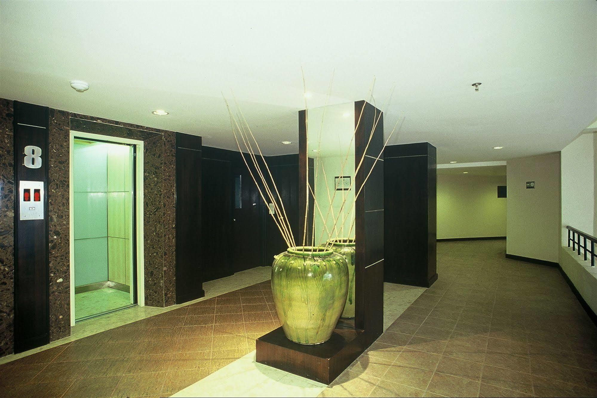 Gardengrove Suites Bangkok Eksteriør bilde